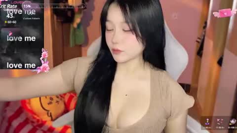 Snapshot of gorgeous_girl33 chatting on December 2024 02:07:01 PM gorgeous girl33 online show from December 2024 02:07:01 PM