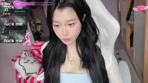 Snapshot of gorgeous_girl33 chatting on February 2025 12:49:01 AM gorgeous girl33 online show from February 2025 12:49:01 AM