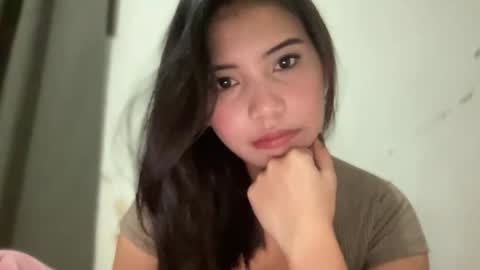 Snapshot of gorgeous_lyn1 chatting on November 2025 05:22:02 AM Lyn online show from November 2025 05:22:02 AM