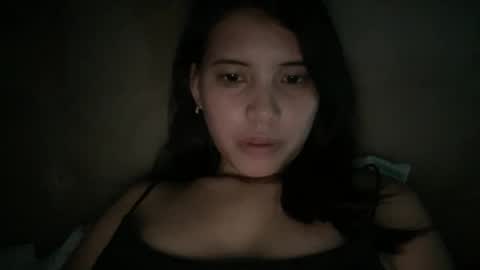 Snapshot of gorgeous_lyn1 chatting on December 2025 04:43:02 AM Lyn online show from December 2025 04:43:02 AM