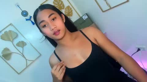 Snapshot of gorgeous_niicole chatting on November 2025 01:50:01 PM gorgeous_niicole online show from November 2025 01:50:01 PM