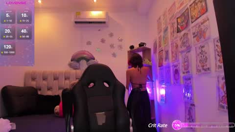 Snapshot of gorgeous_t chatting on January 2025 08:07:01 PM i am Jessi I love animals and drawing I hope to get along with everyone. XOXO online show from January 2025 08:07:01 PM