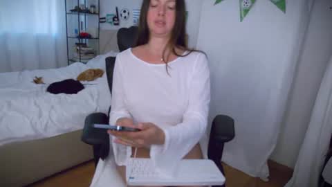 I am Anna ig gorgeousg1rrrl online show from July 2026 04:12:01 PM