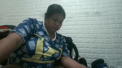 gorgeousselenaxx online show from January 2025 01:53:02 PM