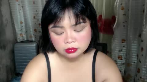 Snapshot of gorgeuos_mae chatting on May 2026 05:43:01 PM MAE online show from May 2026 05:43:01 PM
