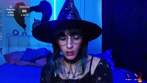 Snapshot of goth_minerva chatting on September 2025 01:55:01 PM goth_minerva online show from September 2025 01:55:01 PM