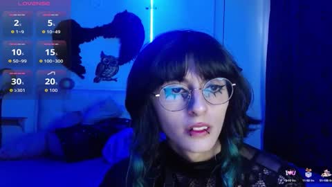 Snapshot of goth_minerva chatting on September 2025 01:58:02 PM goth_minerva online show from September 2025 01:58:02 PM