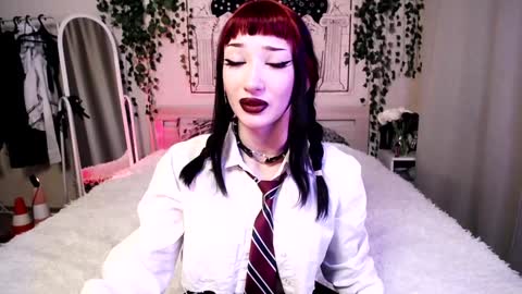    online show from February 2025 03:02:02 AM