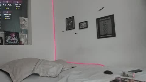 Snapshot of gothic_do11 chatting on December 2025 05:41:02 PM hi my name is Elizabeth nice to meet you online show from December 2025 05:41:02 PM