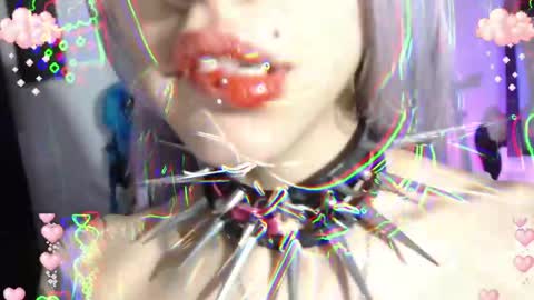 Snapshot of gothicute chatting on April 2026 06:22:01 AM online show from April 2026 06:22:01 AM