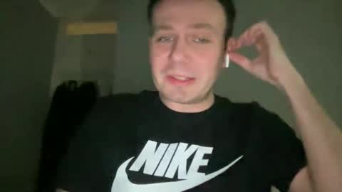 Snapshot of gotitgoin_ chatting on April 2026 12:52:01 AM GotItGoin online show from April 2026 12:52:01 AM