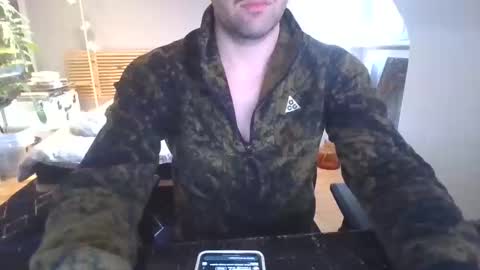 goura2000 online show from February 2026 01:31:02 PM