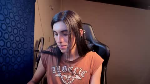 Snapshot of gowther__ chatting on April 2026 06:33:01 AM angelito tu novio online show from April 2026 06:33:01 AM