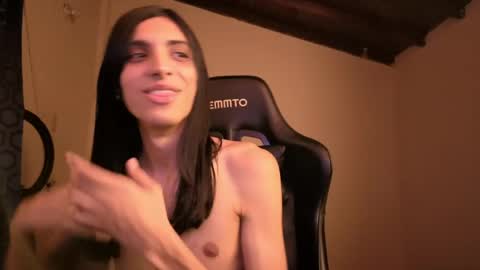 Snapshot of gowther__ chatting on April 2026 03:33:02 AM angelito tu novio online show from April 2026 03:33:02 AM