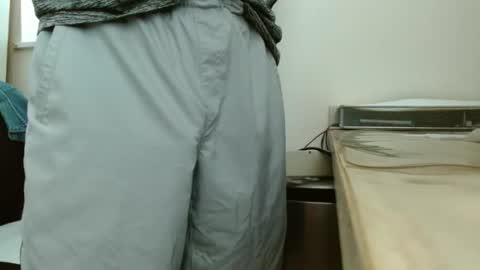 Grabbagg7 online show from November 2025 02:08:02 PM