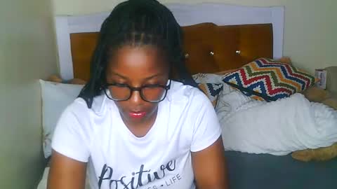 Snapshot of graceessy chatting on January 2025 11:43:01 PM graceessy online show from January 2025 11:43:01 PM