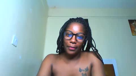 Snapshot of graceessy chatting on January 2025 05:16:01 AM graceessy online show from January 2025 05:16:01 AM