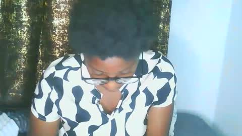 Snapshot of graceessy chatting on October 2025 11:44:02 AM graceessy online show from October 2025 11:44:02 AM