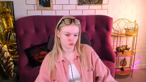 Grace Glamour online show from March 2026 05:04:02 AM