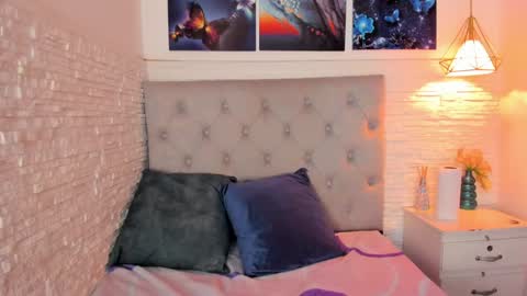 Snapshot of graceymilf999 chatting on January 2025 11:14:01 AM Gracey Milf online show from January 2025 11:14:01 AM