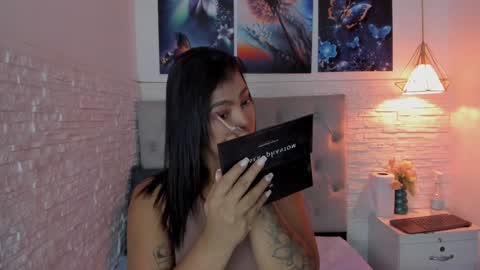 Snapshot of graceymilf999 chatting on January 2025 11:24:01 AM Gracey Milf online show from January 2025 11:24:01 AM