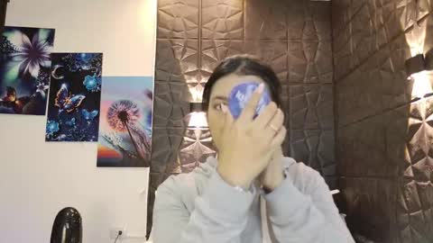 Snapshot of graceymilf999 chatting on September 2025 11:12:01 AM Gracey Milf online show from September 2025 11:12:01 AM