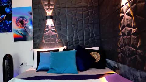 Snapshot of graceymilf999 chatting on November 2025 11:32:02 AM Gracey Milf online show from November 2025 11:32:02 AM