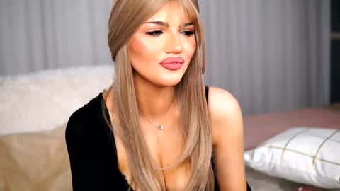 Grace online show from December 2024 04:55:01 AM