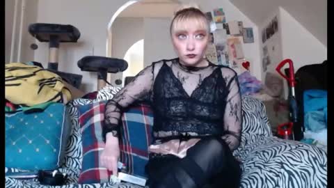 Snapshot of gracielynne1989 chatting on April 2026 06:12:01 PM gracielynne1989 online show from April 2026 06:12:01 PM