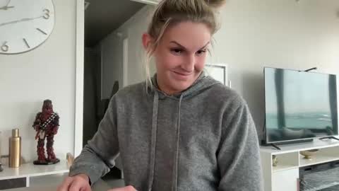 Gracie Mae online show from March 2025 06:44:01 PM