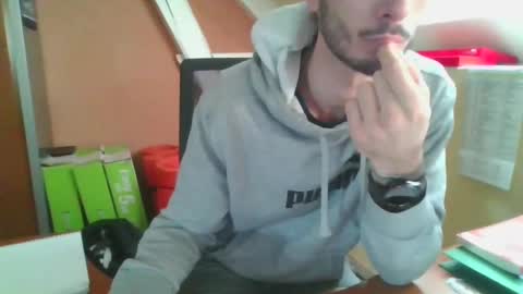 Snapshot of grandbi chatting on January 2025 01:17:01 PM grandbi online show from January 2025 01:17:01 PM