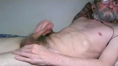 Snapshot of grandpa_mark chatting on September 2025 08:02:01 PM Mark online show from September 2025 08:02:01 PM