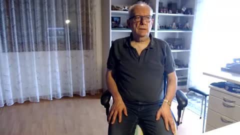 Snapshot of grandpach chatting on February 2025 12:59:01 PM grandpach online show from February 2025 12:59:01 PM