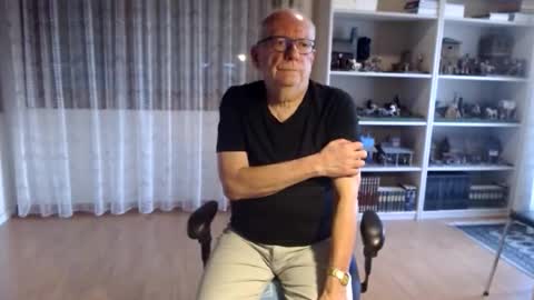 Snapshot of grandpach chatting on January 2026 03:38:01 PM grandpach online show from January 2026 03:38:01 PM