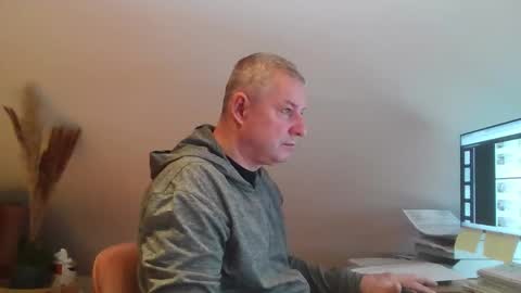 grau197077 online show from February 2026 10:20:02 AM