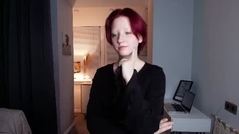 Scarlet online show from July 2026 08:14:01 PM