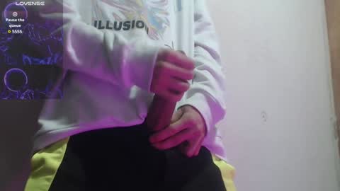 Snapshot of grayhorny chatting on January 2025 05:02:02 AM Gray online show from January 2025 05:02:02 AM