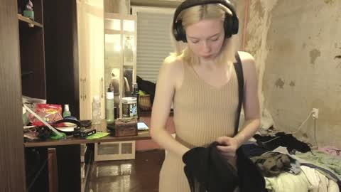 graylovescookies online show from December 2024 11:24:01 PM