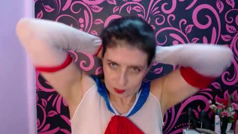 Isabella online show from November 2025 11:59:01 PM