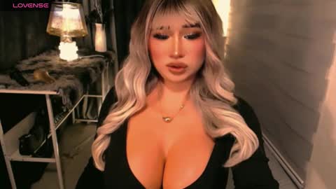 PAULATHEONE online show from October 2025 11:04:01 PM