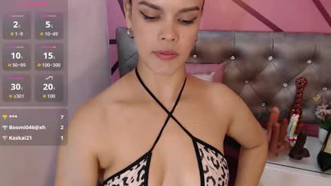 Snapshot of greatass_latina chatting on October 2025 09:28:02 PM greatass_latina online show from October 2025 09:28:02 PM