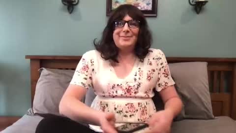 Snapshot of greedychin chatting on February 2025 03:38:01 PM Also Khloe online show from February 2025 03:38:01 PM