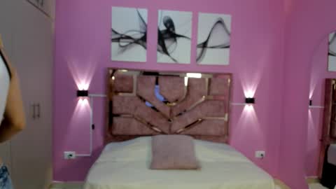 green_lov online show from October 2025 12:16:02 PM