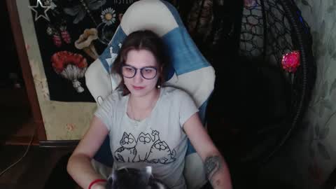 Lina online show from March 2026 11:02:01 AM