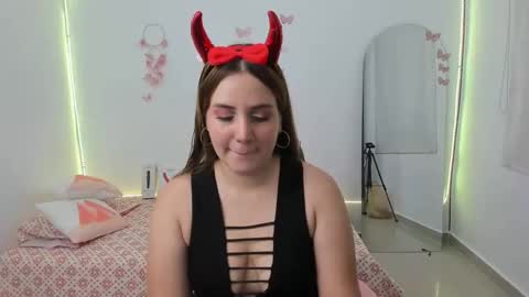 Snapshot of greta_smith2 chatting on October 2025 05:58:02 PM Greta online show from October 2025 05:58:02 PM