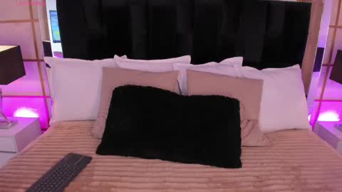 Greta Velvet  online show from December 2025 07:33:02 PM