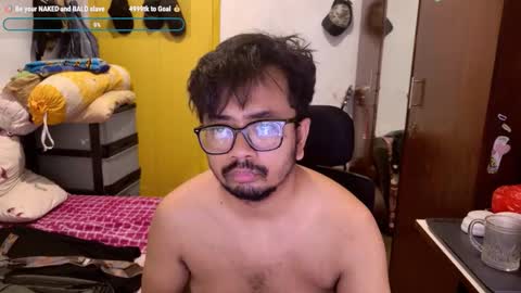 Snapshot of greybondage93 chatting on December 2025 06:14:02 PM Grey Hardy Slave online show from December 2025 06:14:02 PM