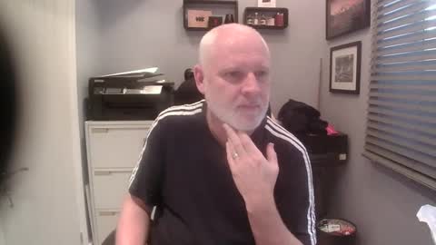 Snapshot of greyfox_6000 chatting on January 2025 01:47:02 PM greyfox_6000 online show from January 2025 01:47:02 PM