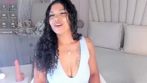 Marii online show from July 2026 12:03:02 PM