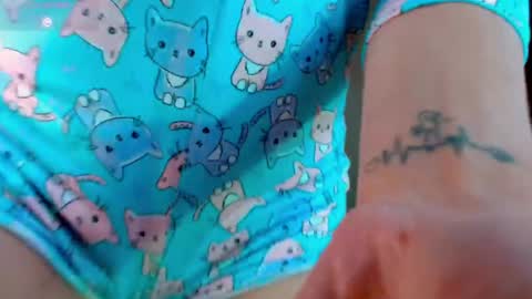 Greyslopez online show from December 2024 12:41:01 AM